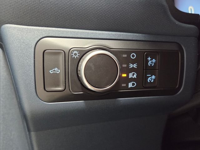 Used 2025 Green Ford XLT image 25