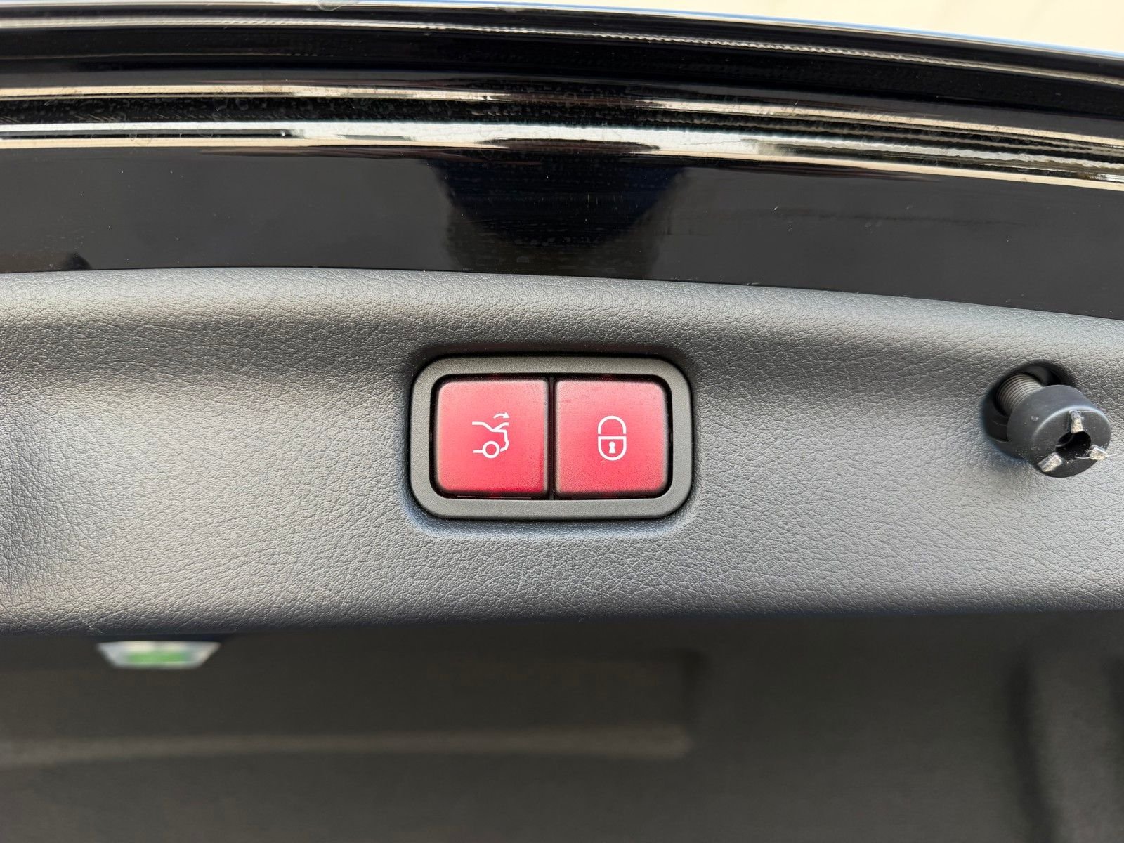Certified Used 2023 Black Mercedes-Benz C 300 image 19