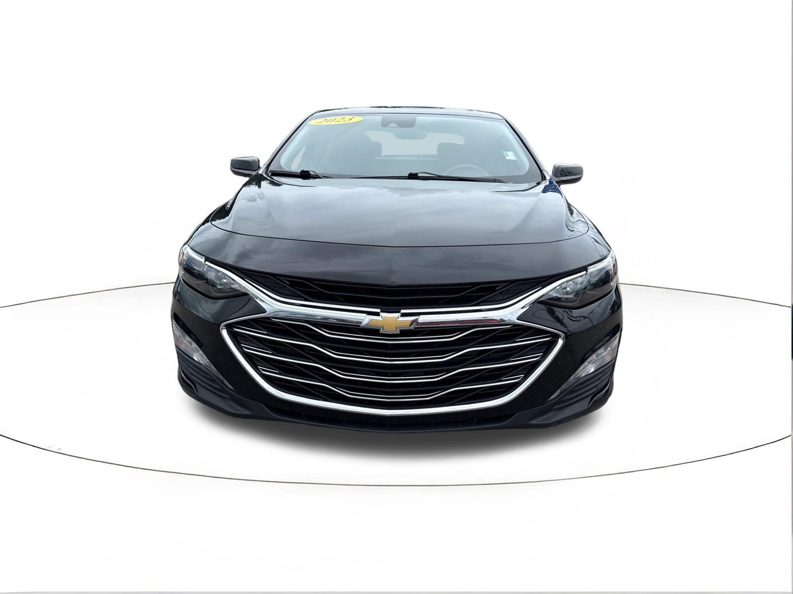 Used 2023 Mosaic Black Metallic Chevrolet LT image 8