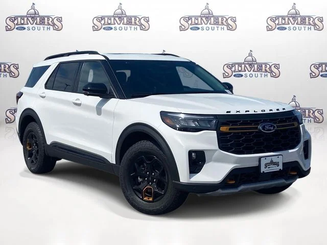 New 2026 White Ford Tremor image 1