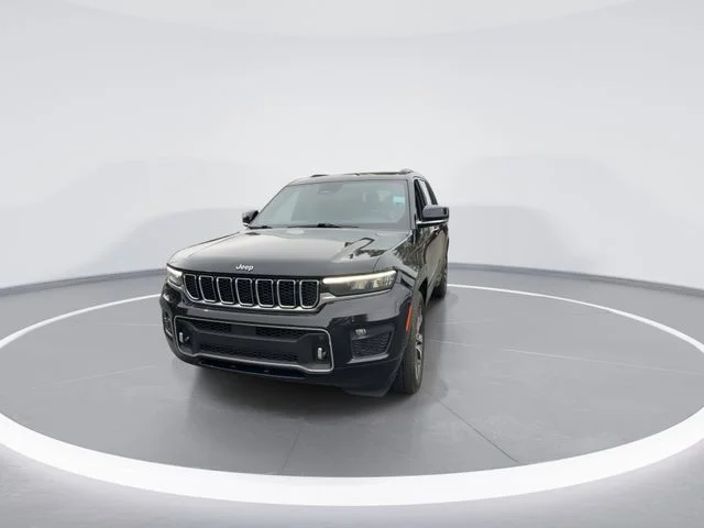 Used 2021 Black Jeep Overland image 3
