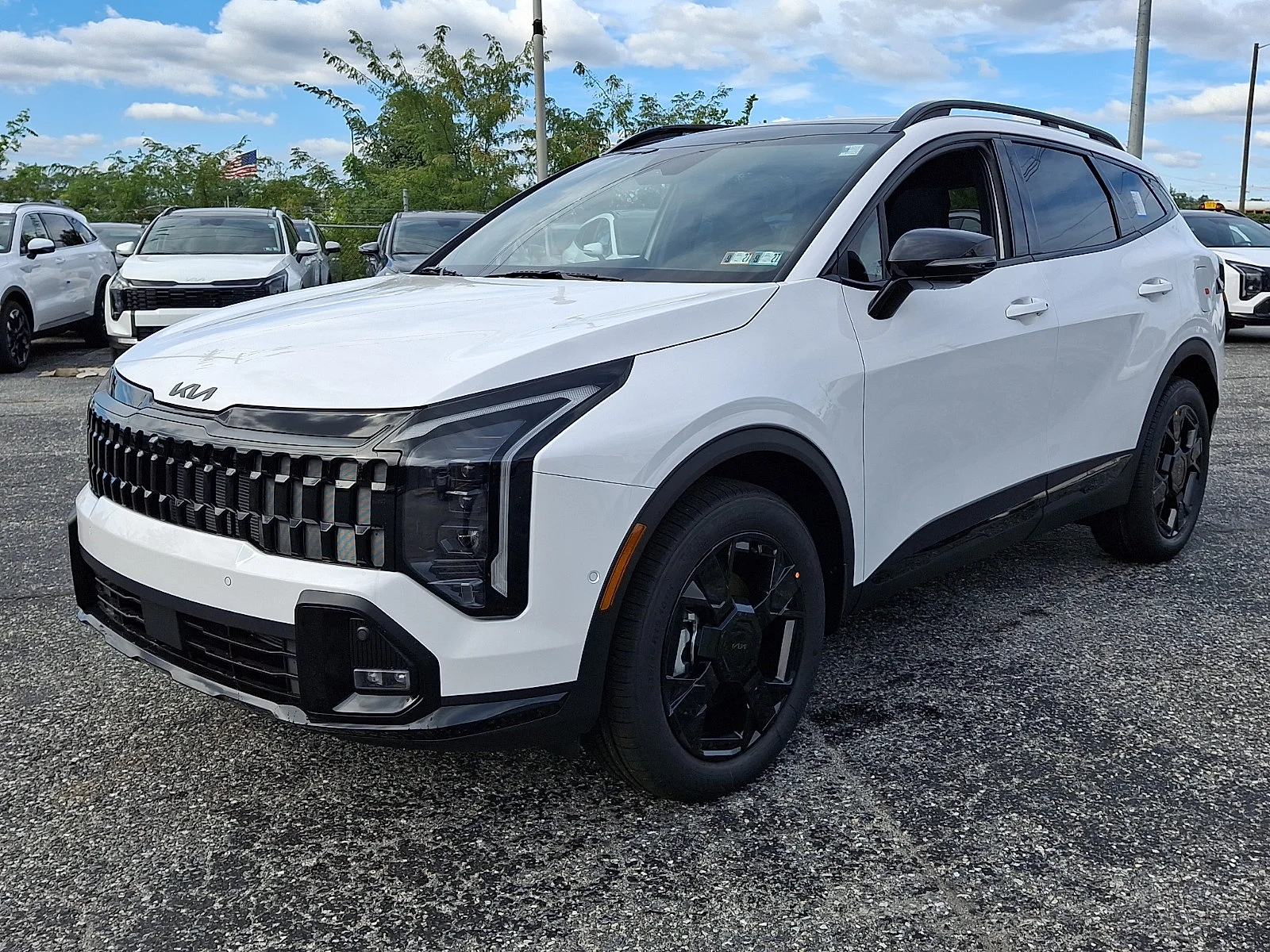 New 2027 White Kia X-Line image 4