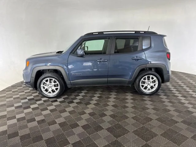 Used 2019 Blue Jeep Latitude image 10