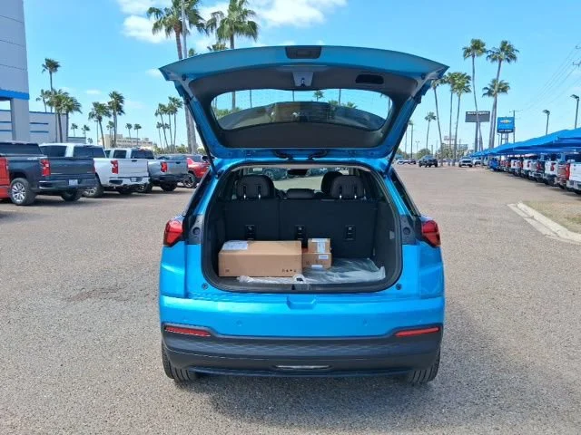 2027 Chevrolet Bolt RS - Photo 6