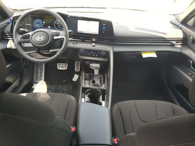 New 2025 Black Hyundai SEL Sport image 14