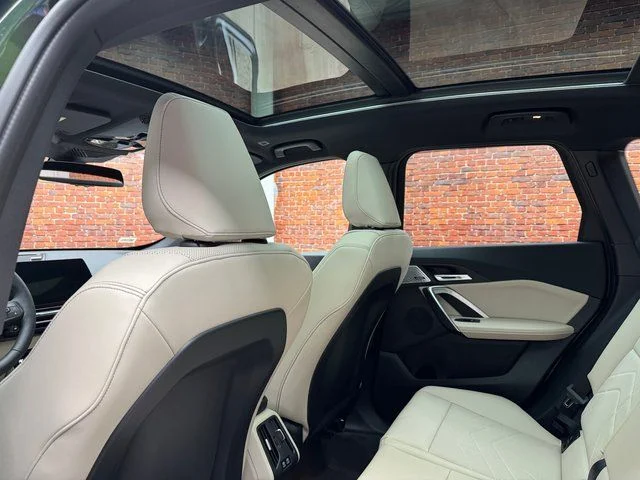 2025 BMW X1 28i - Photo 24
