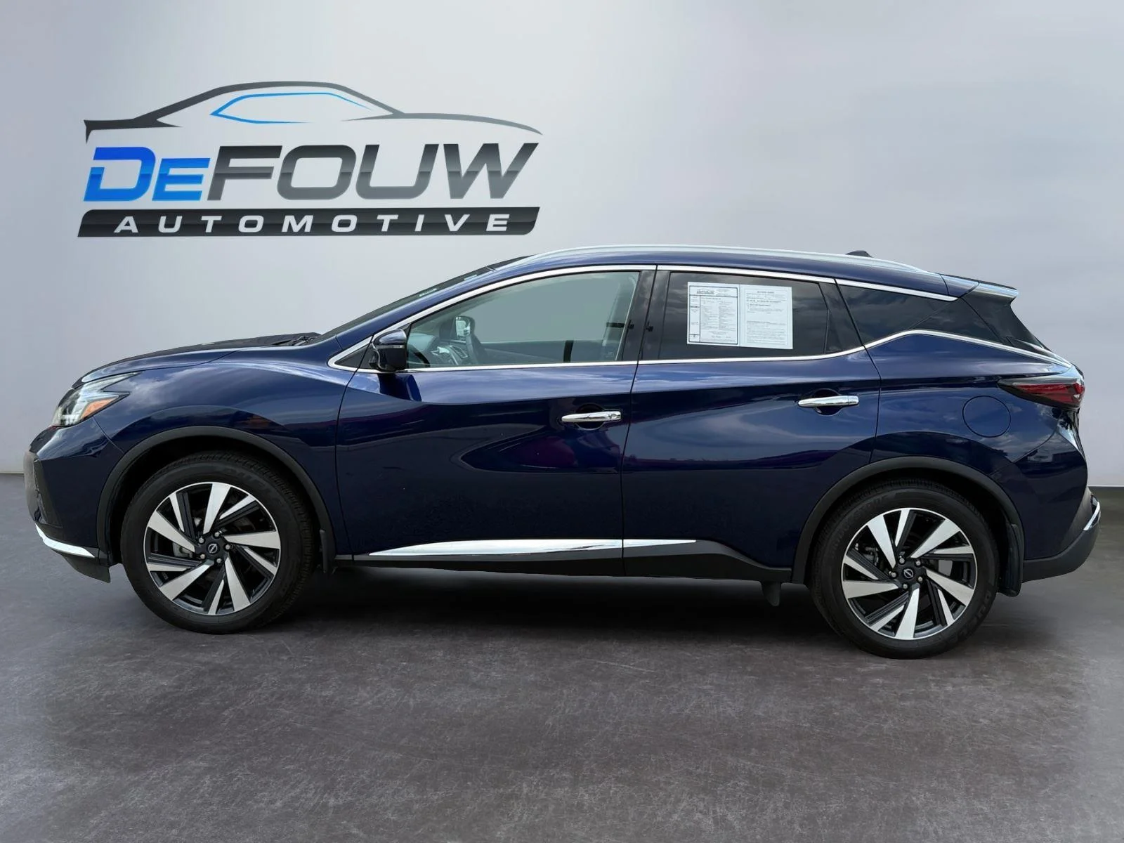 Used 2024  Nissan SL image 6