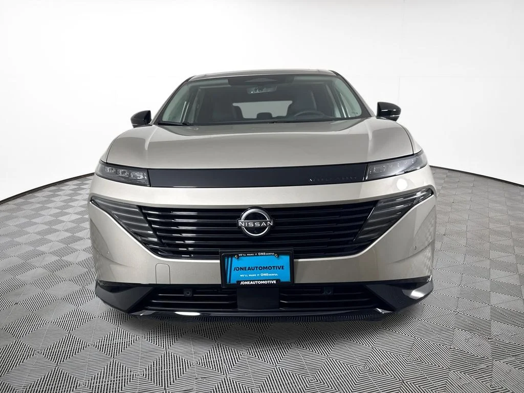 New 2026 Gold Nissan Platinum image 3