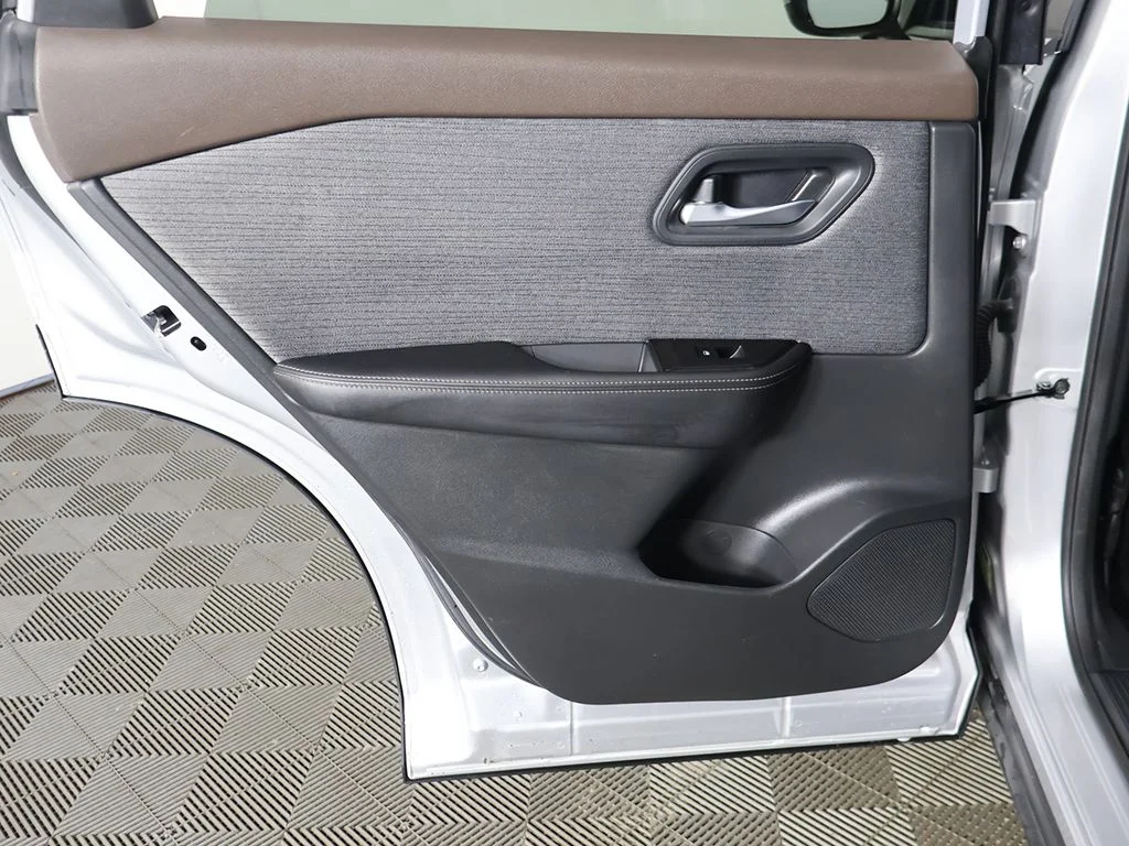 Used 2023 Silver Nissan SV image 21