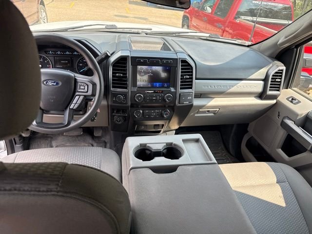 Used 2022 White Ford XLT image 23