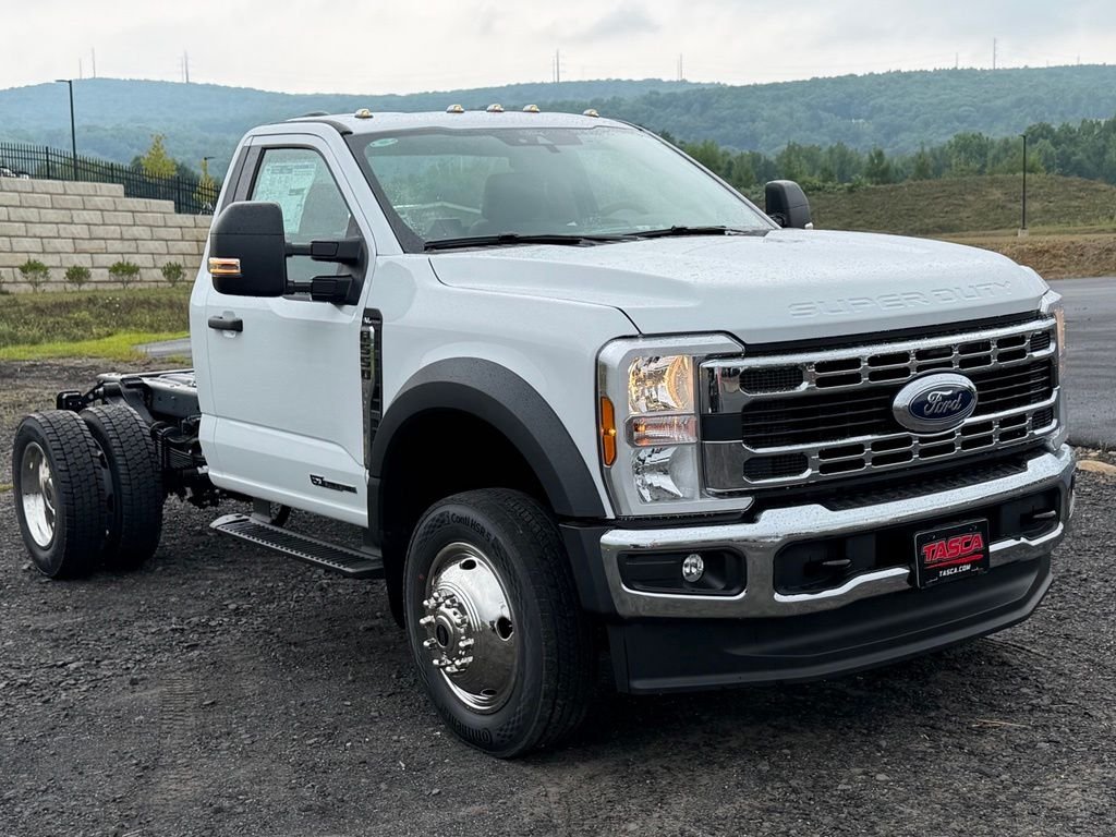 New 2026 White Ford XL image 1