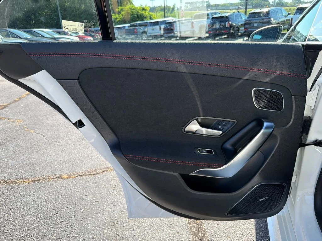 Used 2025  Mercedes-Benz CLA 35 AMG® image 21
