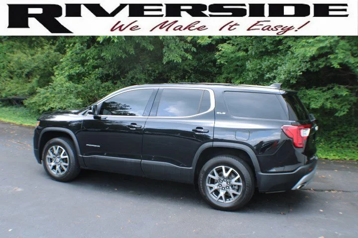 Certified Used 2022 Ebony Twilight Metallic GMC SLE image 3