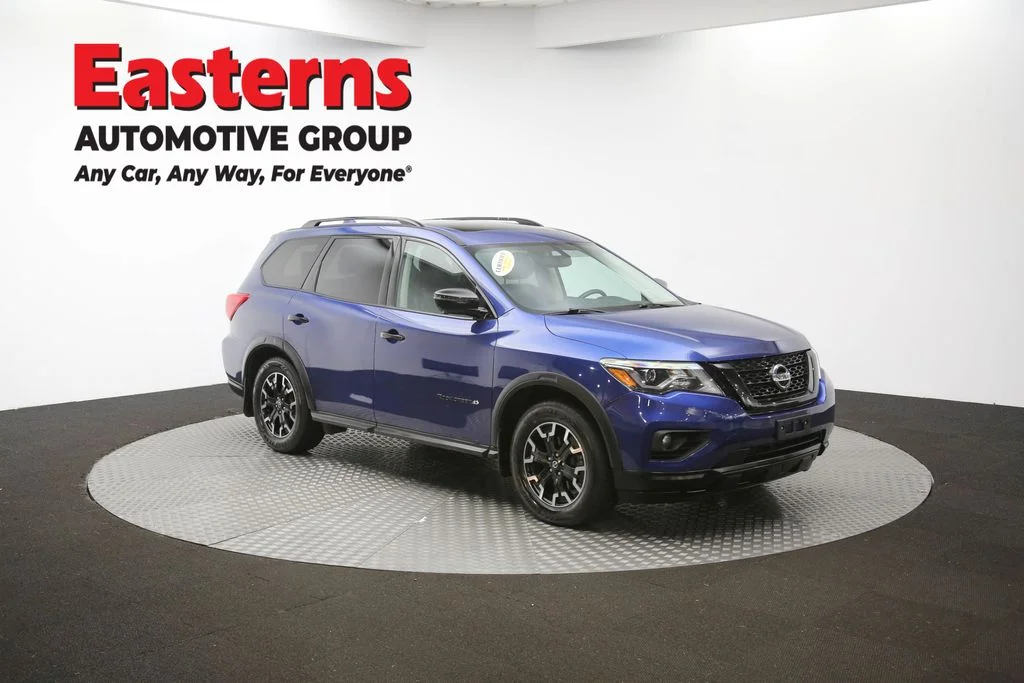 Used 2020 Blue Nissan SL image 51