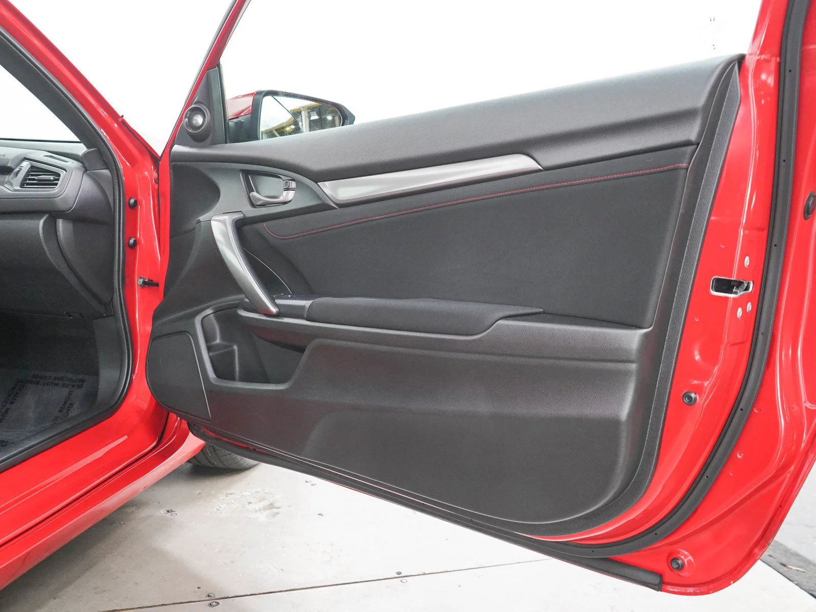 Used 2018  Honda SI image 9