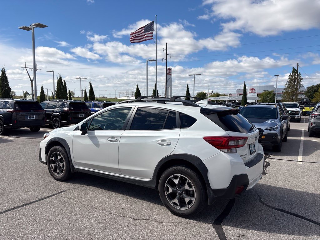 Used 2020 White Subaru Premium image 7
