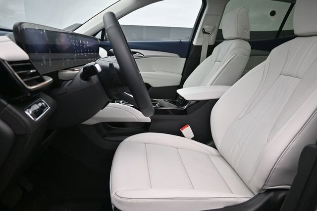 New 2026 Iridescent White Tricoat Buick Avenir image 10