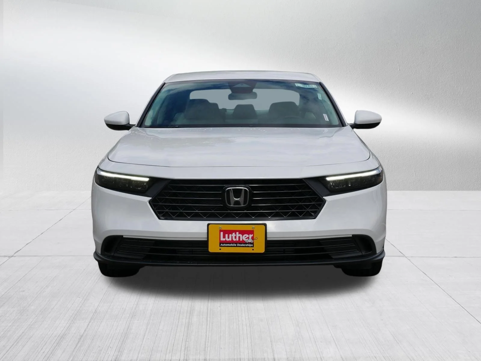 New 2026 Platinum White Pearl Honda LX image 2