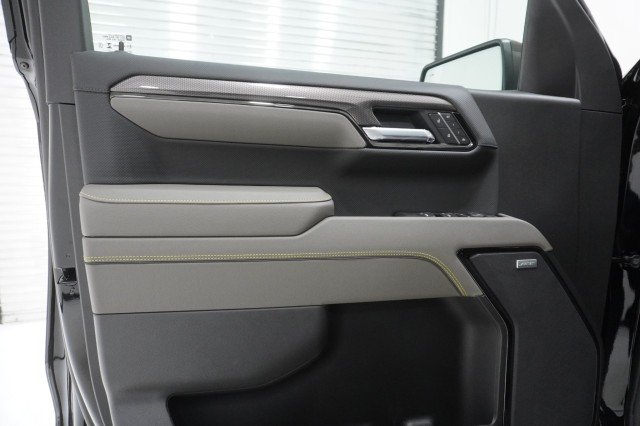 2026 Chevrolet Silverado 1500 ZR2 - Photo 16