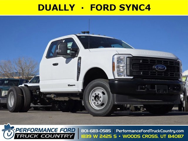2026 Ford Super Duty F-350 DRW XL