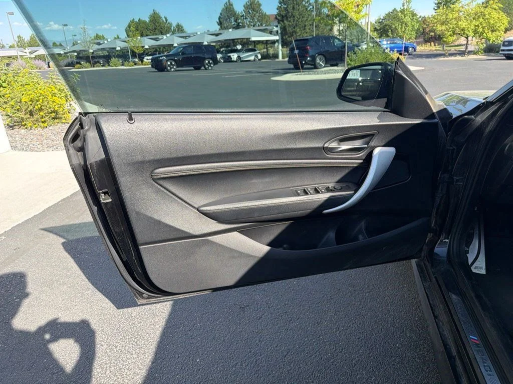 Used 2020 Black Sapphire Metallic BMW M240i image 10