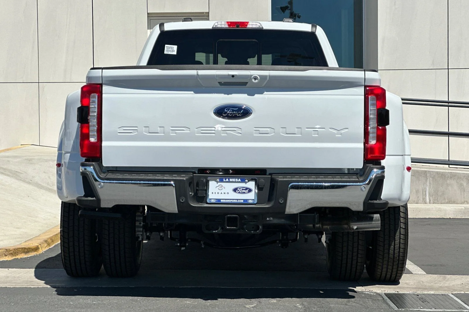 New 2026 Oxford White Ford F-350® XLT image 4