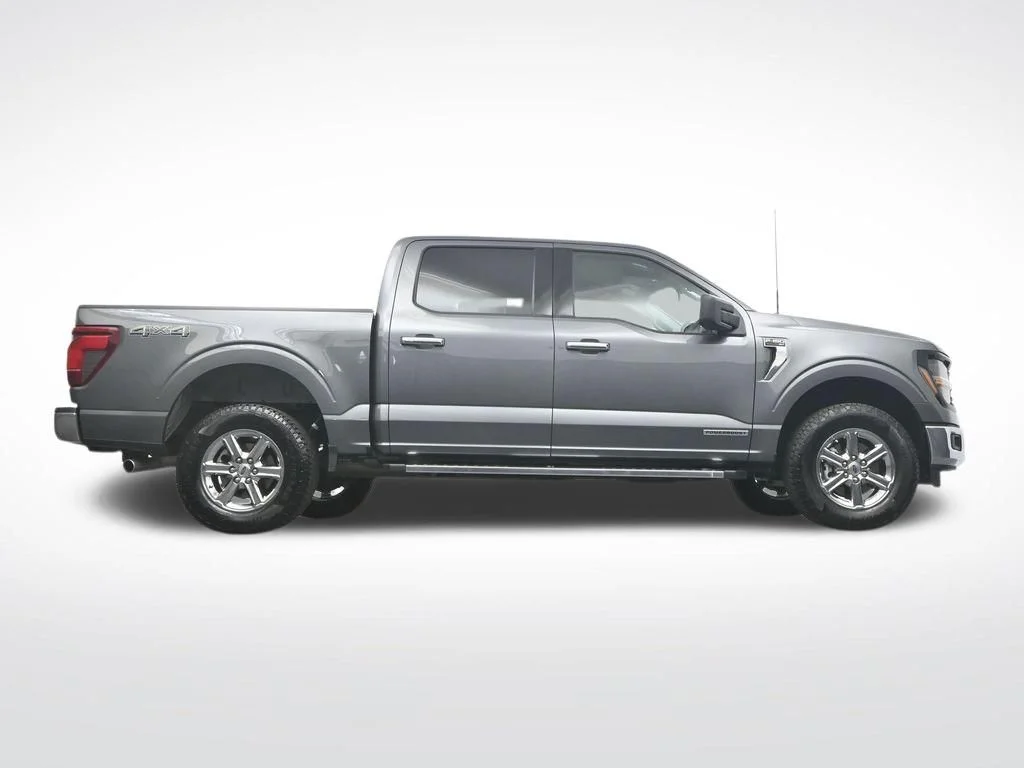 Certified Used 2025 Gray Metallic Ford XLT image 34