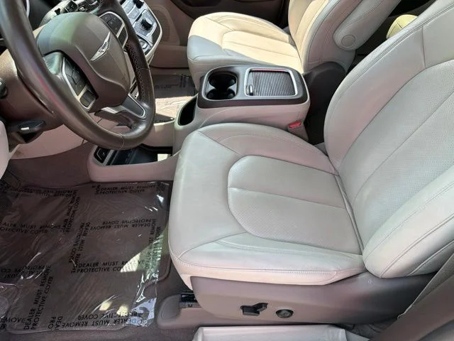 Used 2020 White Chrysler Touring L Plus image 19