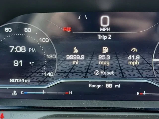 Used 2022 White Frost Tricoat GMC Denali image 43