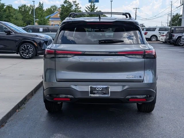 New 2027 2T GRPT SHDW INFINITI SPORT image 6
