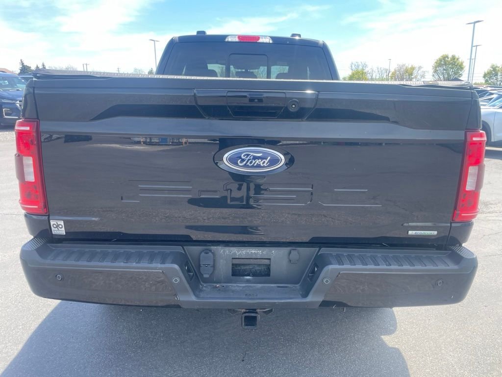 Used 2022 Black Ford XLT image 13
