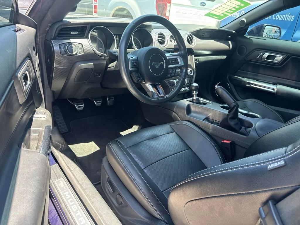 Used 2020 Blue Ford GT Premium image 5