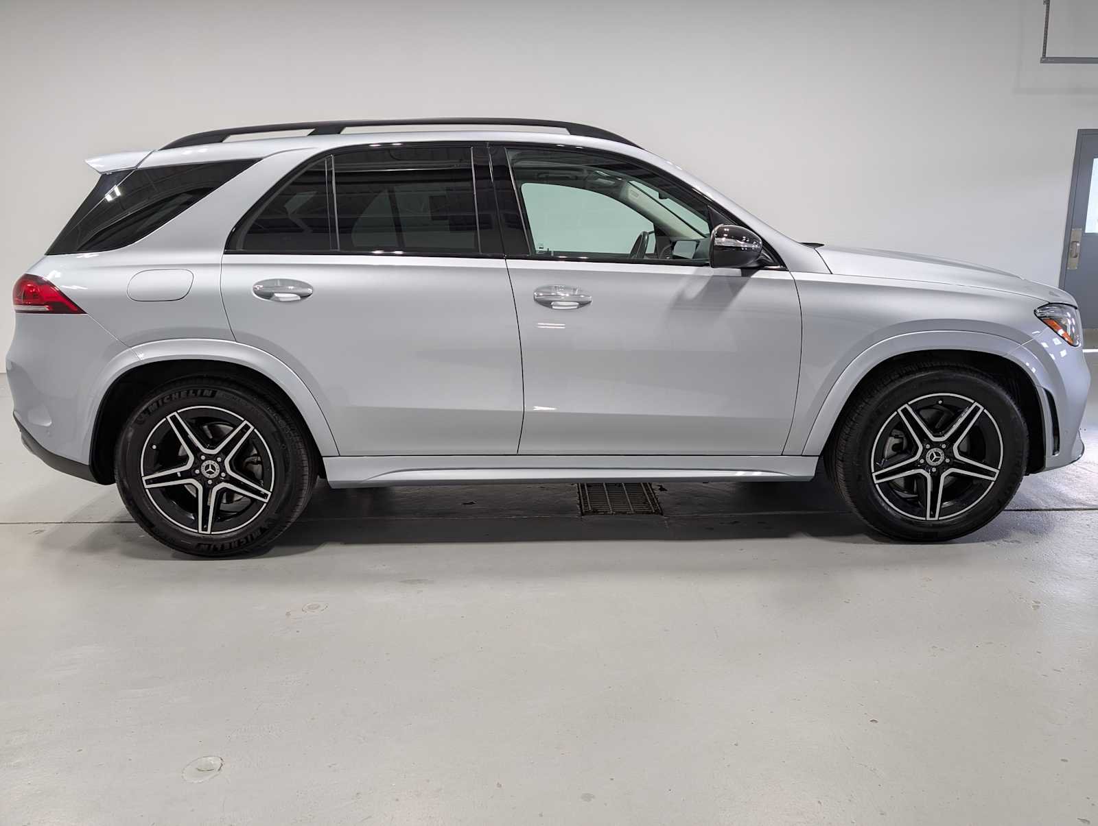 Used 2023 Cirrus Silver Metallic Mercedes-Benz GLE 450 image 7