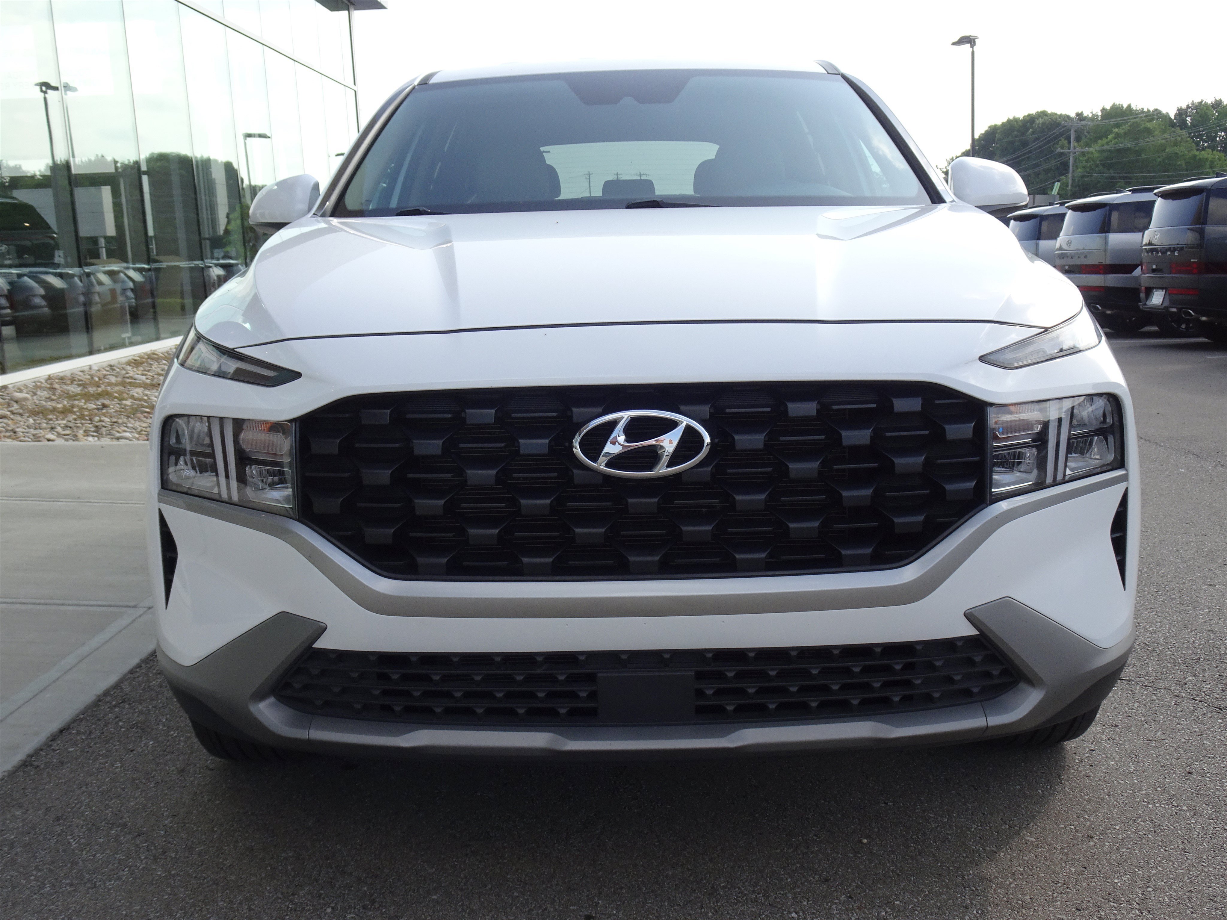 Used 2023 Serenity White Pearl Hyundai SE image 7