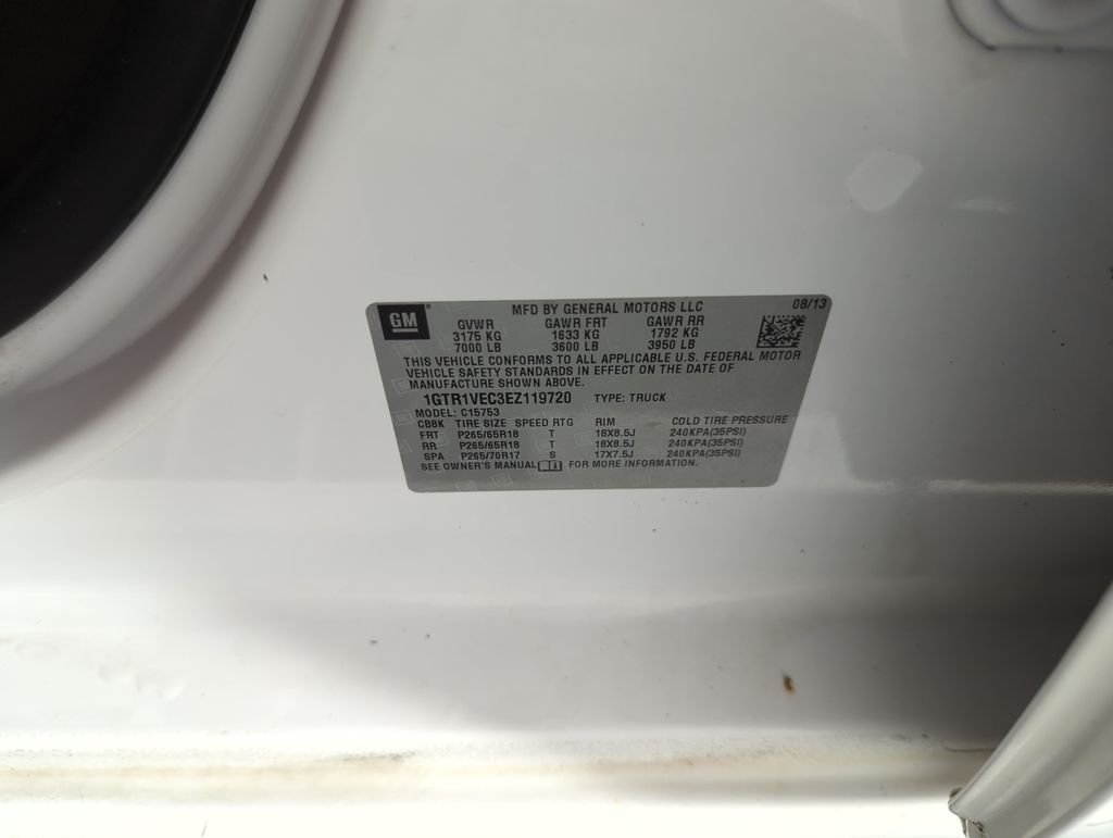 Used 2014 White GMC SLT image 38