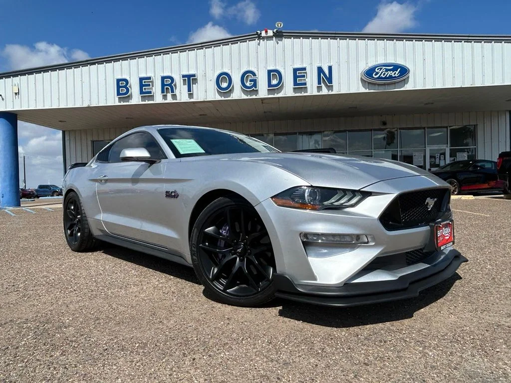 Used 2018 Ingot Silver Ford GT Premium image 1