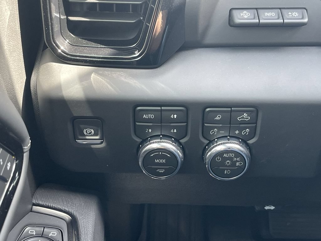 2026 GMC Sierra 2500HD AT4X - Photo 18