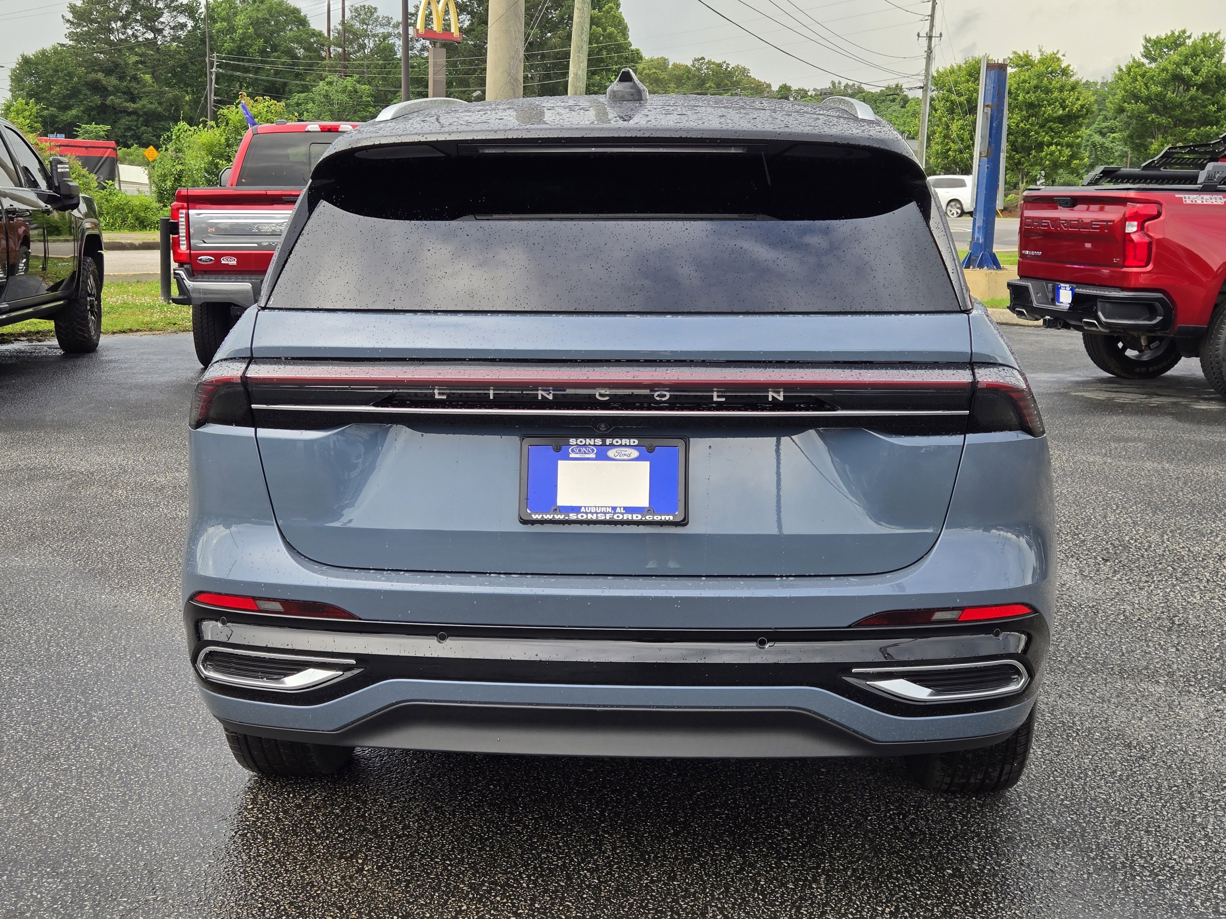 Used 2026 Blue Metallic Lincoln Reserve image 9