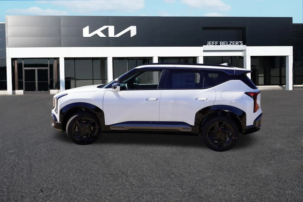 New 2027 Snow White Pearl Kia X-Line SX image 6