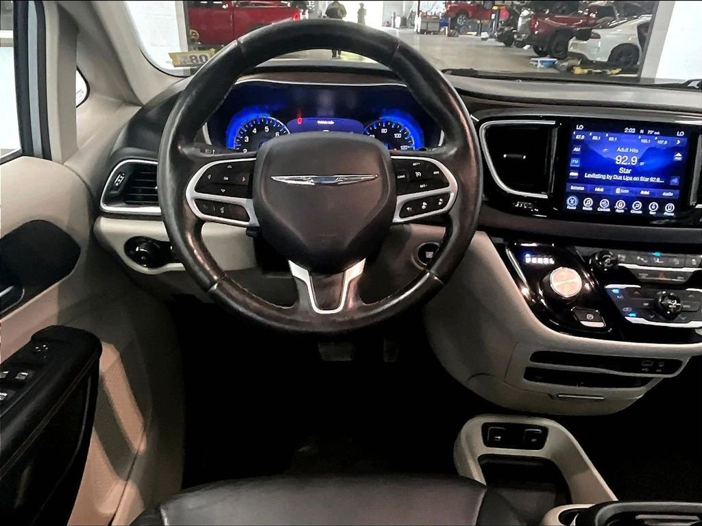 Used 2017 Billet Silver Metallic Clearcoat Chrysler Touring L Plus image 17