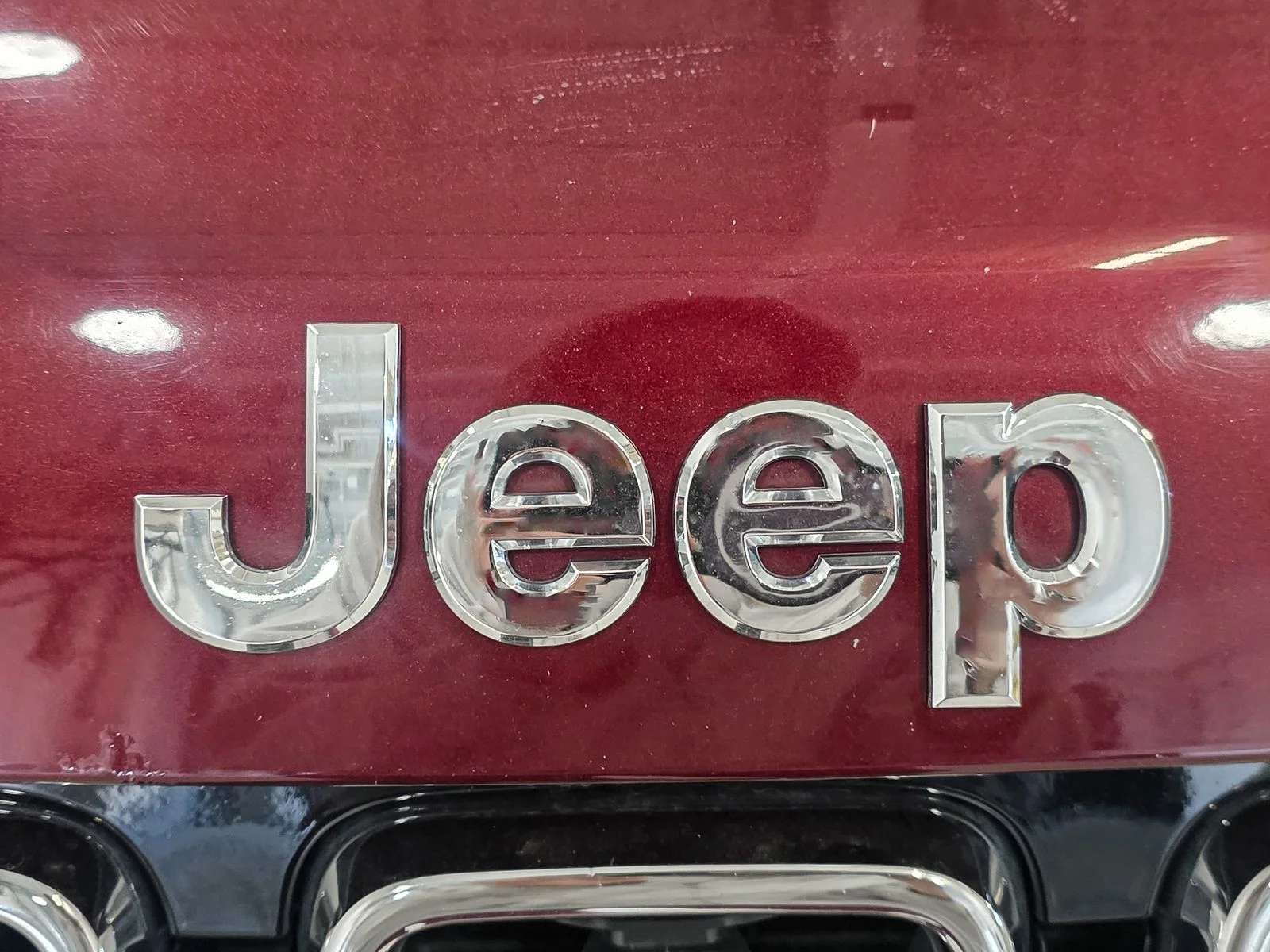 Used 2018 Red Jeep Limited image 13