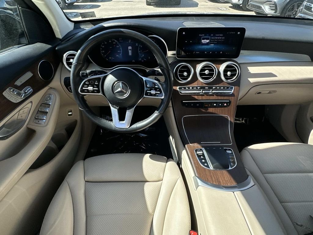Certified Used 2022 Black Mercedes-Benz GLC 300 image 20
