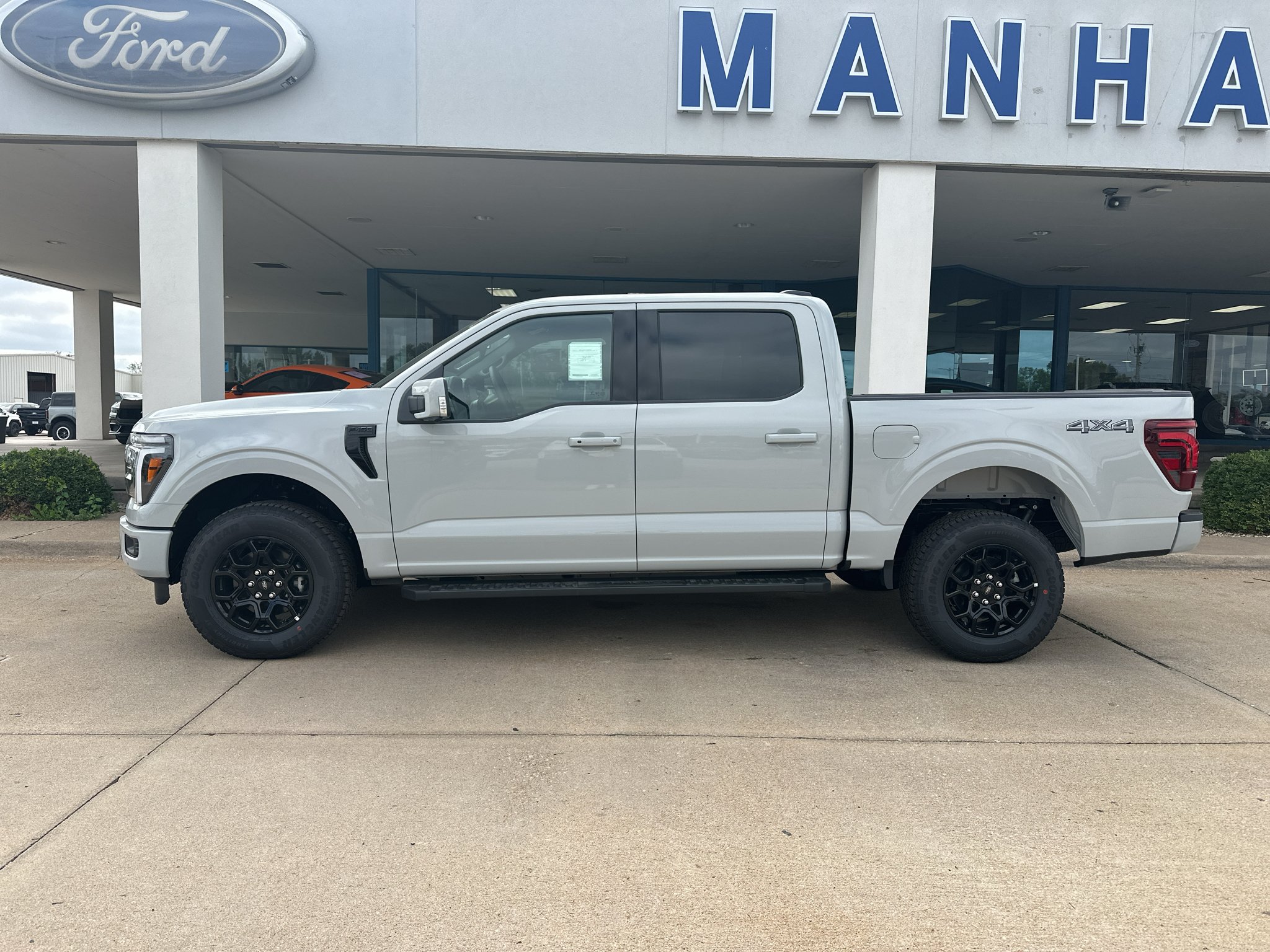 New 2026 Avalanche Ford Lariat® image 10
