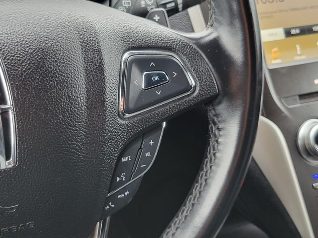 Used 2018  Lincoln Select image 16