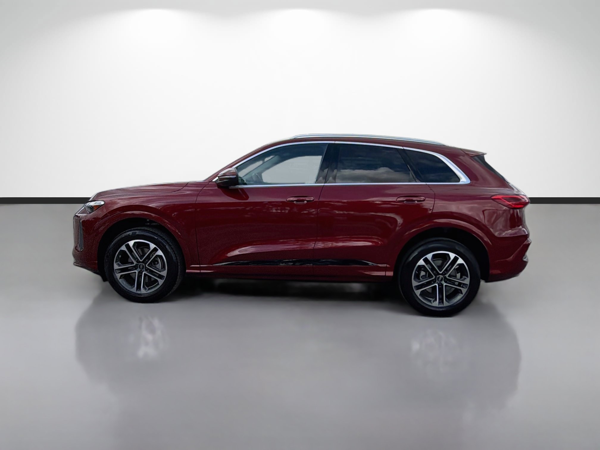 Used 2025 Grenadine Red Metallic Audi Premium image 4