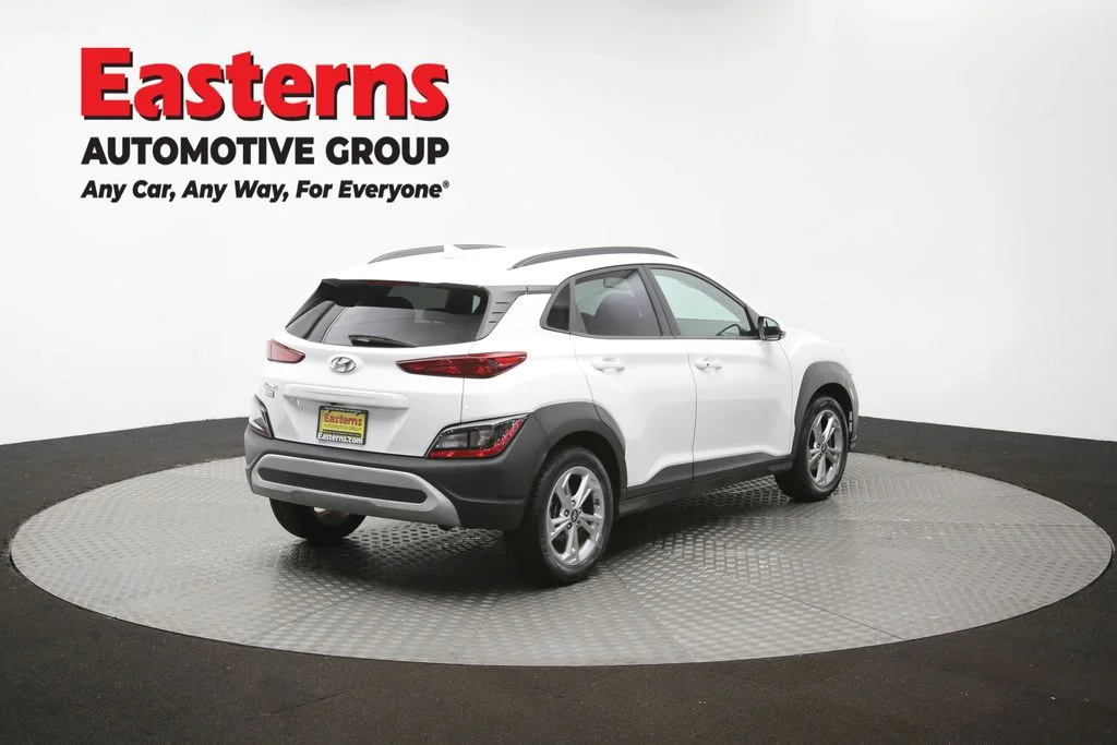 Used 2023 White Hyundai SEL image 39