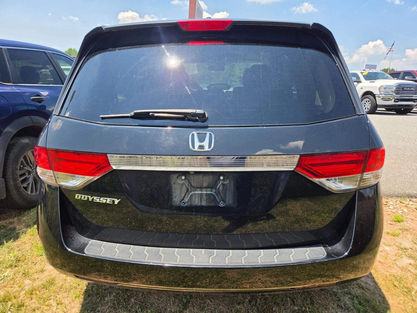 Used 2016 Crystal Black Pearl Honda EX-L image 6