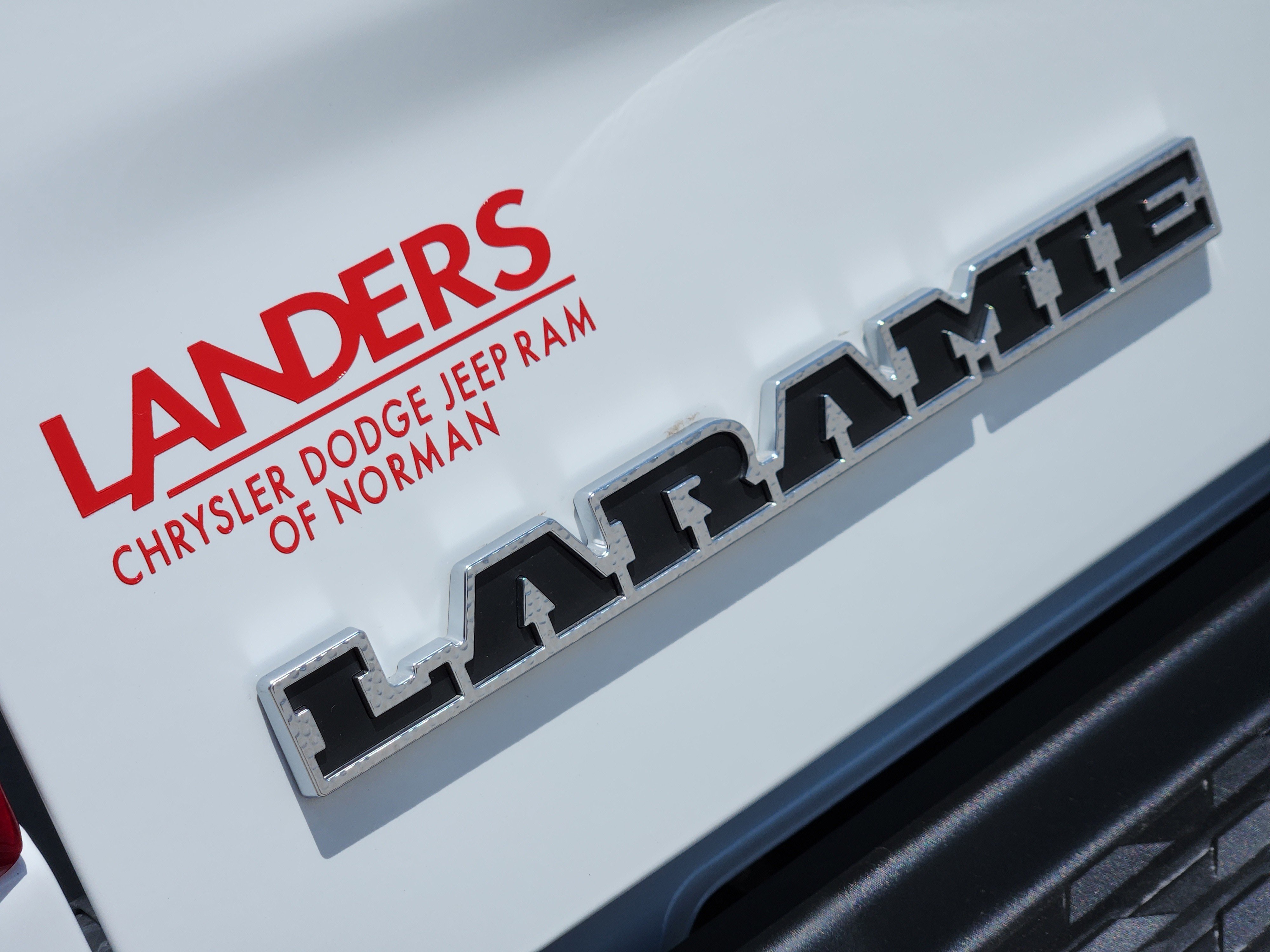 New 2026 Bright White Clear-Coat Exterior Paint RAM Laramie image 7