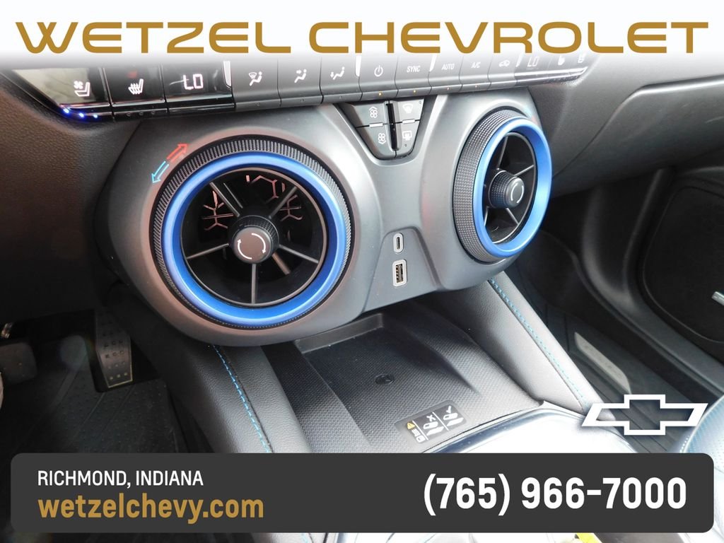 Used 2025 Gray Chevrolet RS image 38