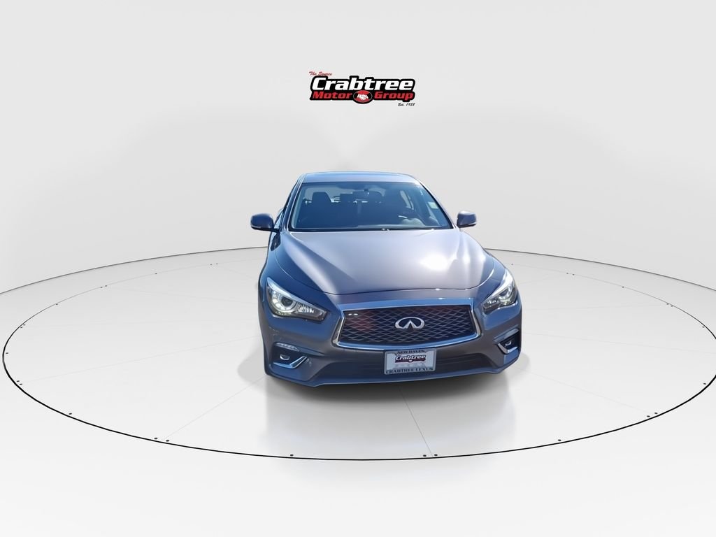 Used 2023 Gray INFINITI LUXE image 3